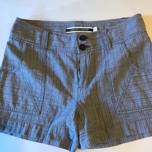 daughter of liberation shorts size 6 shimmer blue